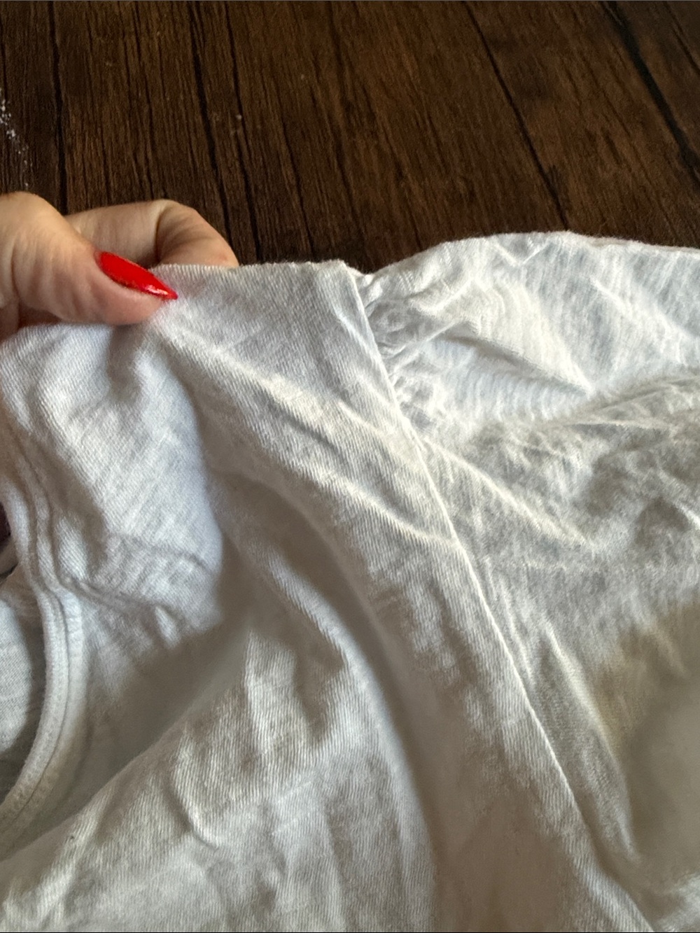 LC Lauren Conrad White V-Neck Tee - Picture 4 of 4